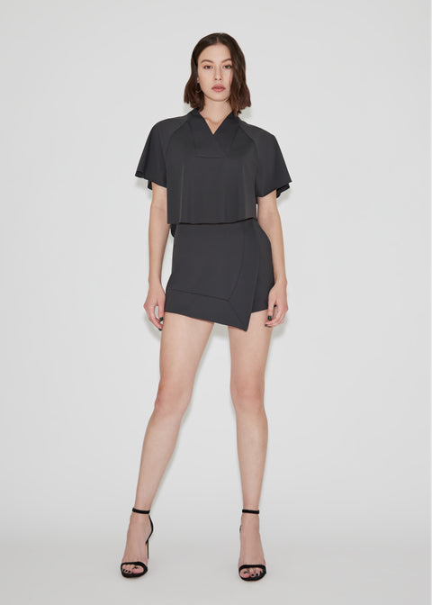 KIMO Crop Sleeve Top in Anthracite